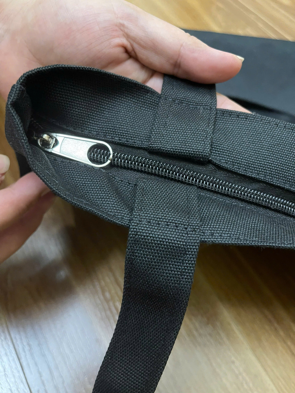 Mô tả Túi Tote Tôi yêu Việt Nam  - Túi vải canvas có túi phụ và khoá kéo đựng vừa A4 và laptop (33x37cm) - TOTE21 - 2