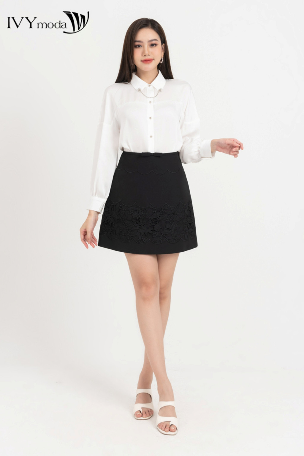 Mô tả Chân váy chữ A phối viền hoa nổi IVY moda MS 31M8312 - 2
