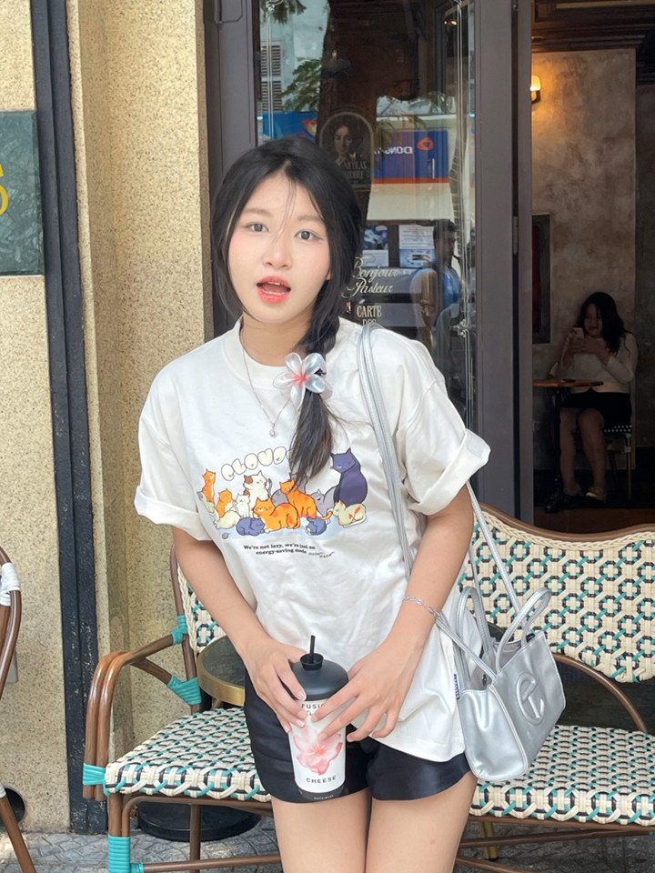 Mô tả Áo phông nữ nam unisex tay lỡ thun localbrand form rộng cổ tròn oversize cotton CLOUDZY TH ÁO THUN - 6