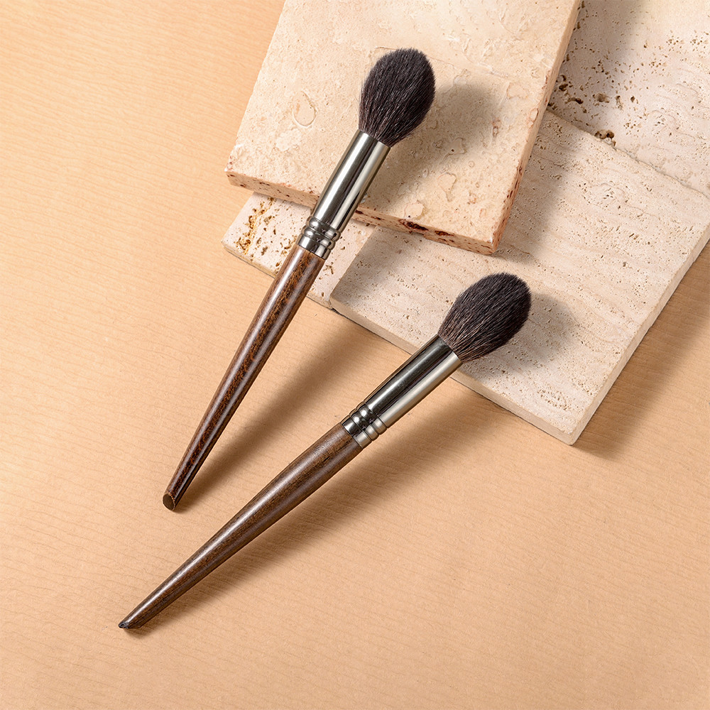 Mô tả 【OVW】 Face Highlight Goat Hair Brush Fluffy thon Highlighter Buffing Makeup Brush Goat Hair XQ05 - 1
