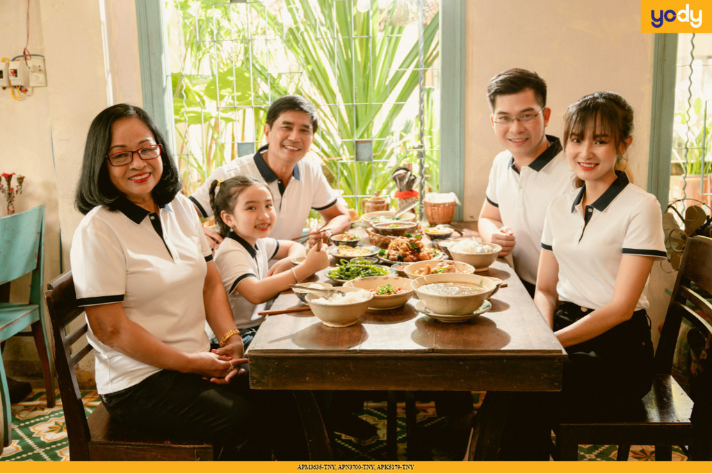Chất liệu vải cafe YODY polo nữ