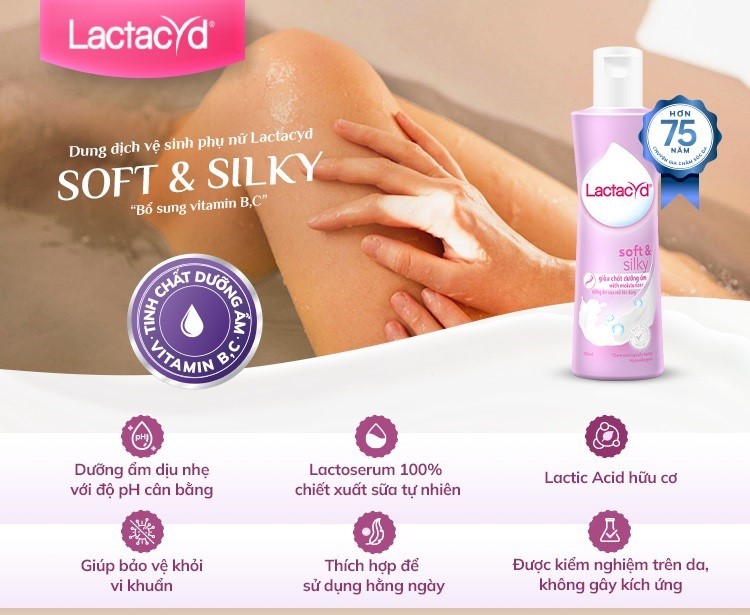 Mô tả Bộ 3 chai Dung Dịch Vệ Sinh Phụ Nữ Lactacyd Lactacyd Soft & Silky Dưỡng Ẩm 250ml/chai - 1