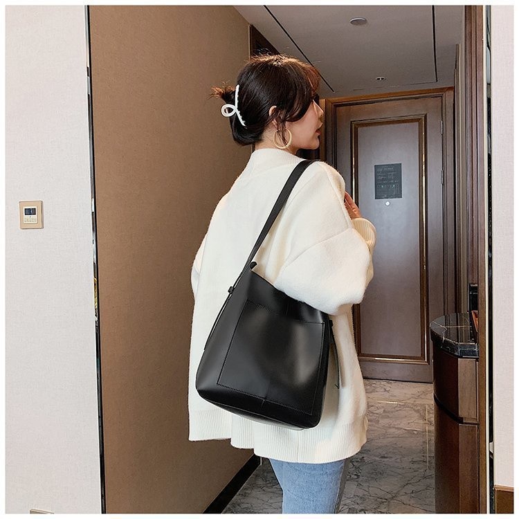 Mô tả Túi xô IELGY dung tích lớn phong cách thời trang Hàn Quốc dành cho nữ - 8