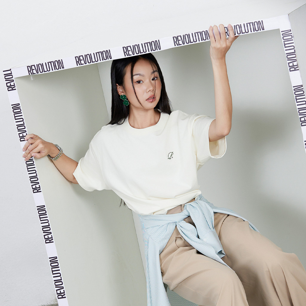 Mô tả Áo thun thêu R thời trang Gmorning - GUMAC YATE12072 - 10