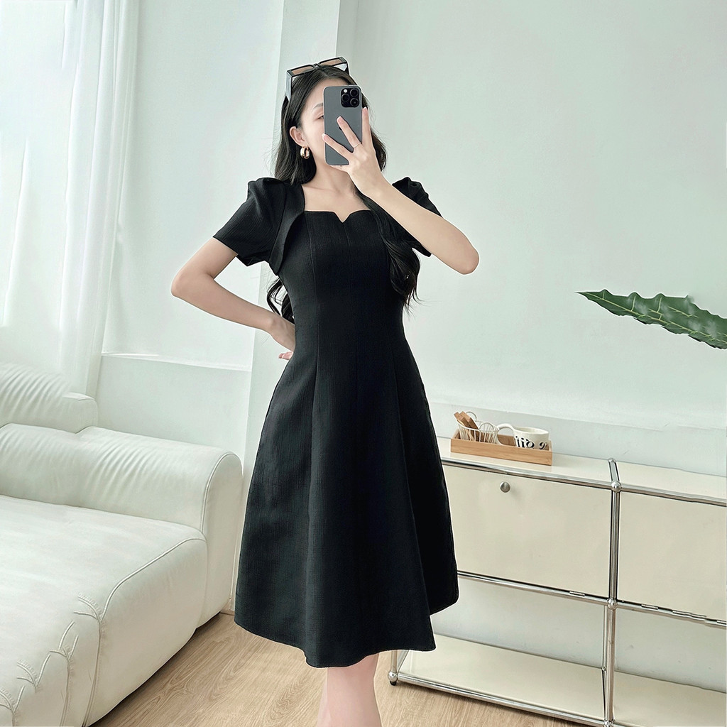 Mô tả Đầm cổ vuông xẻ V thời trang GUMAC LDE0910 - 5