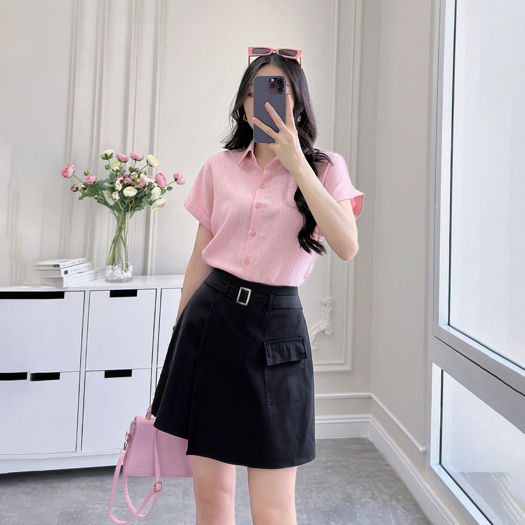 Mô tả Áo sơ mi nữ kiểu tay liền vải lụa xốp màu hồng, be dáng suông lai lật thời trang GUMAC LAE1032 - 2
