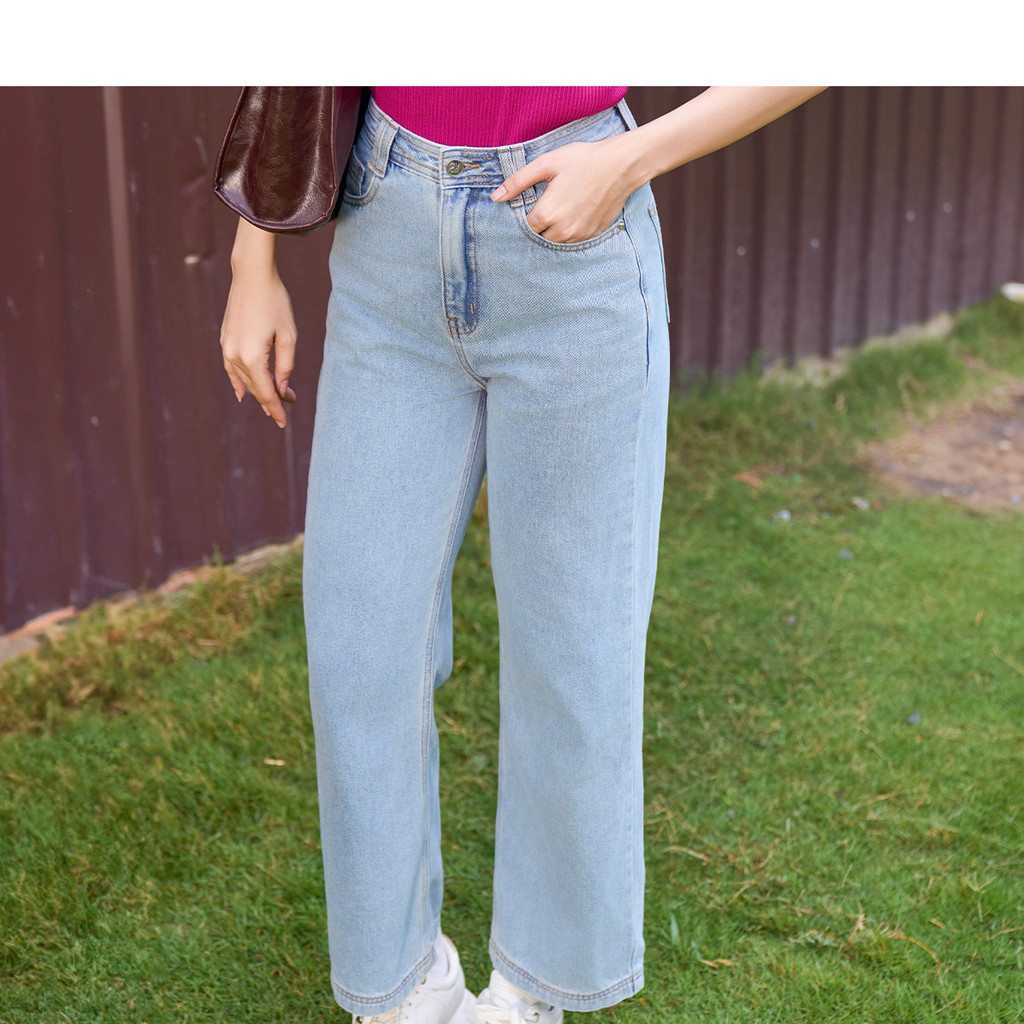 Mô tả Quần jeans nữ ống suông thêu R xanh nhạt trẻ trung tôn dáng thời trang Gmorning - GUMAC YQJE12087 - 3
