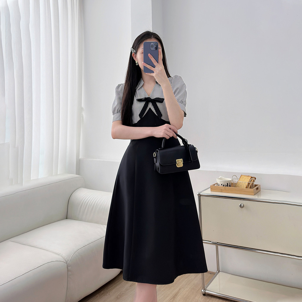 Mô tả Đầm nữ A kiểu phối sọc đen đính nơ tiểu thư vải cotton lạnh mềm mát thời trang GUMAC LDE1101 - 3