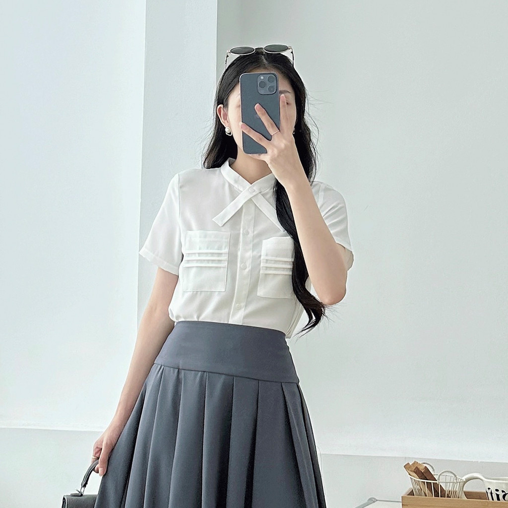 Mô tả Áo sơ mi nữ trắng tay ngắn kiểu túi đắp cổ đắp chèo hình nơ vải lụa mềm mát thời trang GUMAC LAE0815 - 6