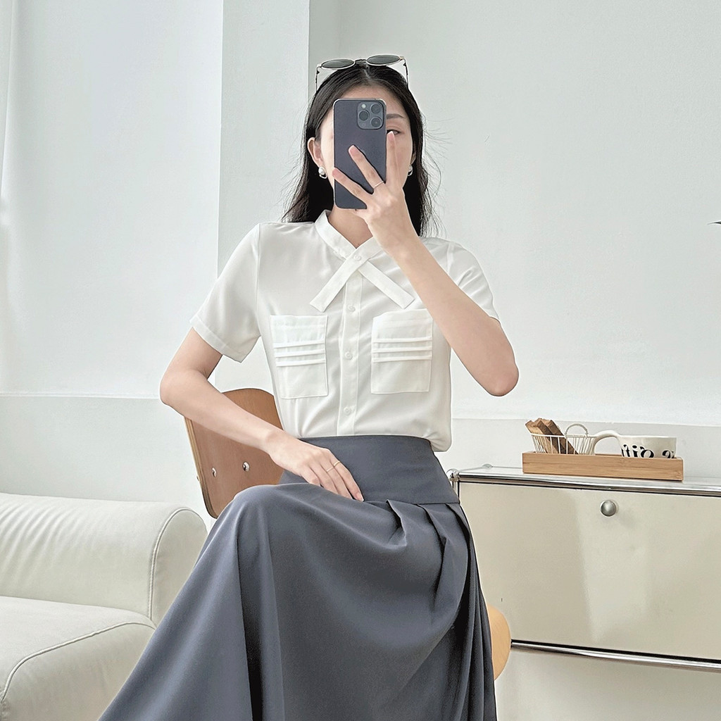 Mô tả Áo sơ mi nữ trắng tay ngắn kiểu túi đắp cổ đắp chèo hình nơ vải lụa mềm mát thời trang GUMAC LAE0815 - 8