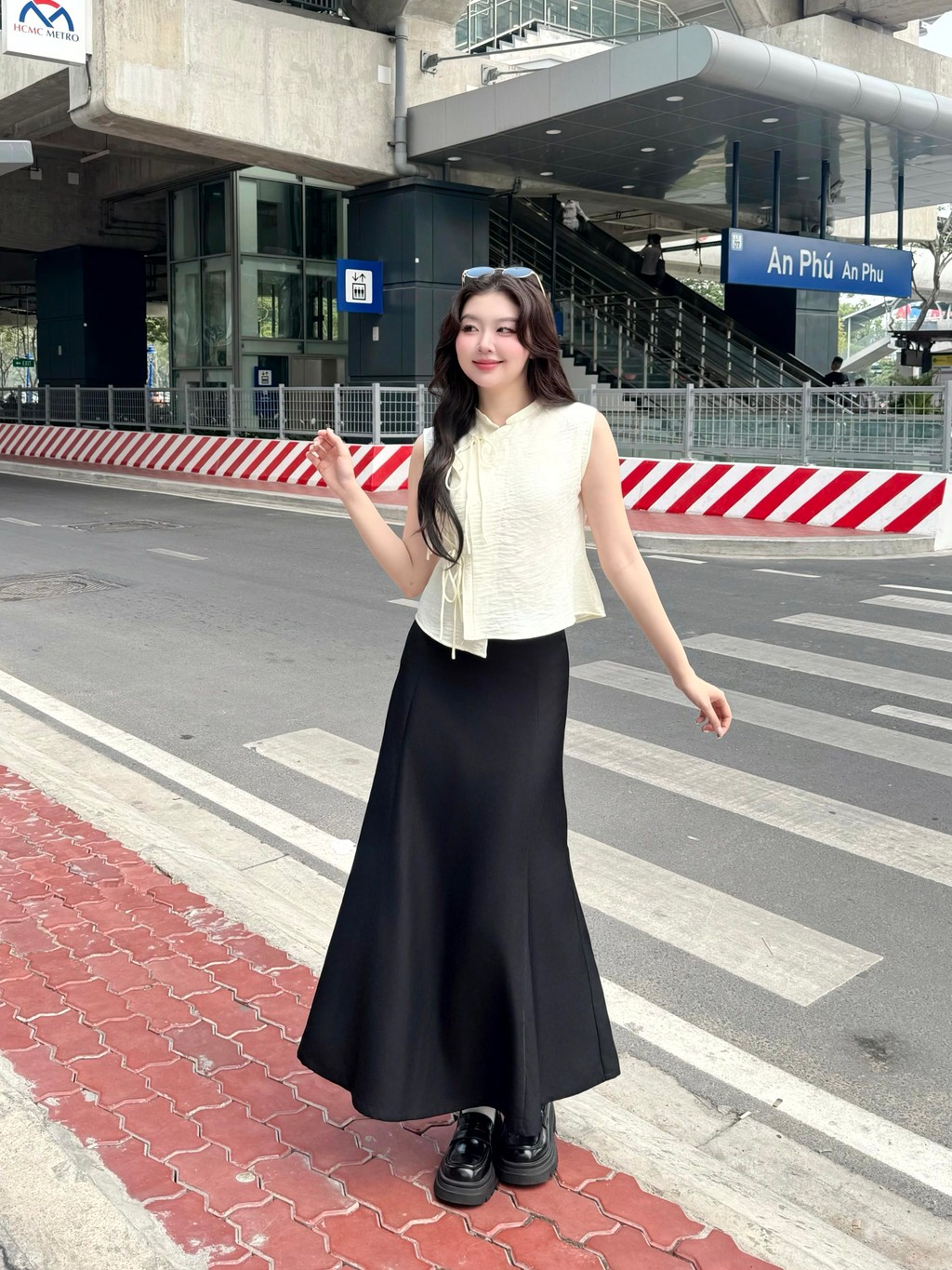 Mô tả Chân váy đuôi cá dáng dài GAGO Brand dây kéo sau tôn dáng thướt tha mềm mại GO4973 - 2