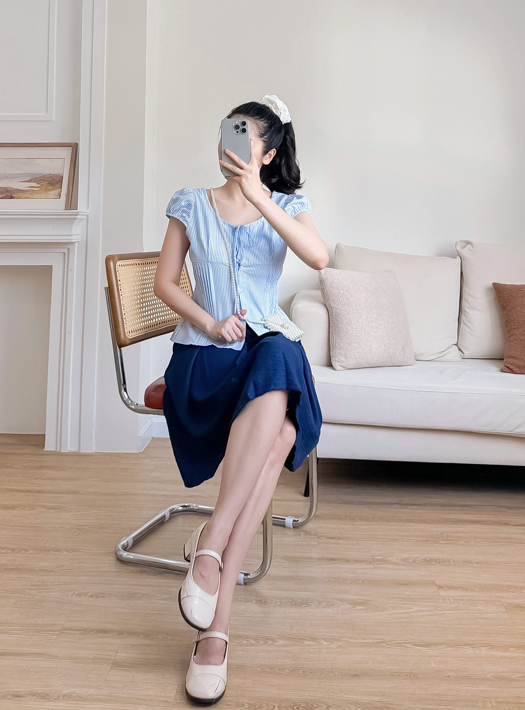 Mô tả Áo Tay Phồng Xinh Xắn GAGO Brand Cổ Vuông Sơ Mi Kiểu Thời Trang Nữ Mặc Hằng Ngày Đi Học Đi Chơi Tôn Dáng - 1