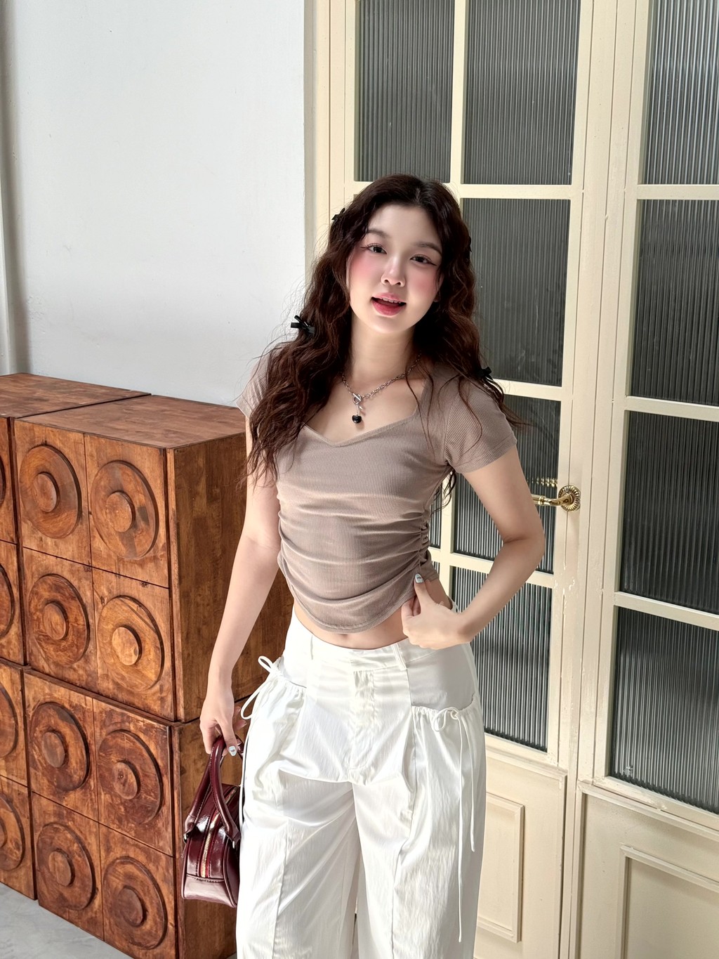 Mô tả Áo Thun Nữ Cổ Vuông Vạt Đổ Tay Ngắn Ôm Sát Chất Thun Len Tăm Mát GAGO GA4909 4928 - 2