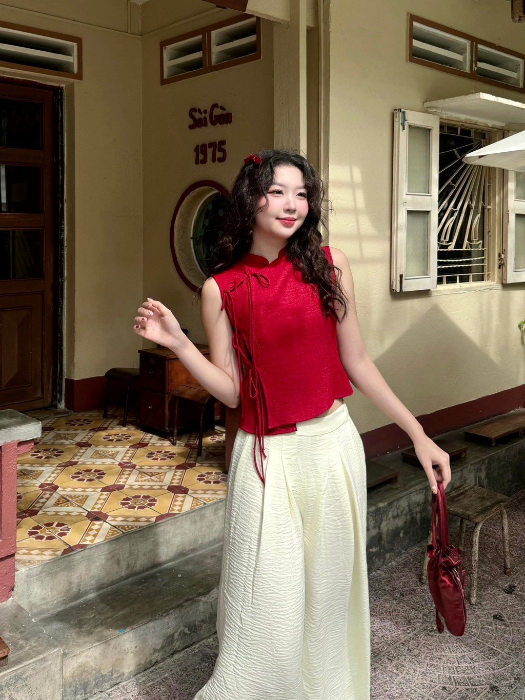 Mô tả Áo cổ tàu nữ cách tân sát nách GAGO Brand, áo cách tân đắp tà thắt dây GA5076 - 2