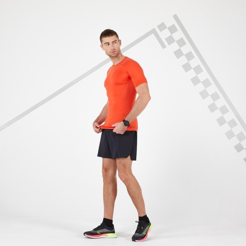Mô tả Quần short chạy bộ nam kiprun light đen DECATHLON kiprun - 1