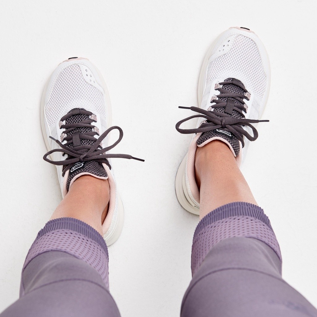 Mô tả Giày chạy bộ run active grip cho nữ trắng hồng DECATHLON kalenji mã 8558239 - 8