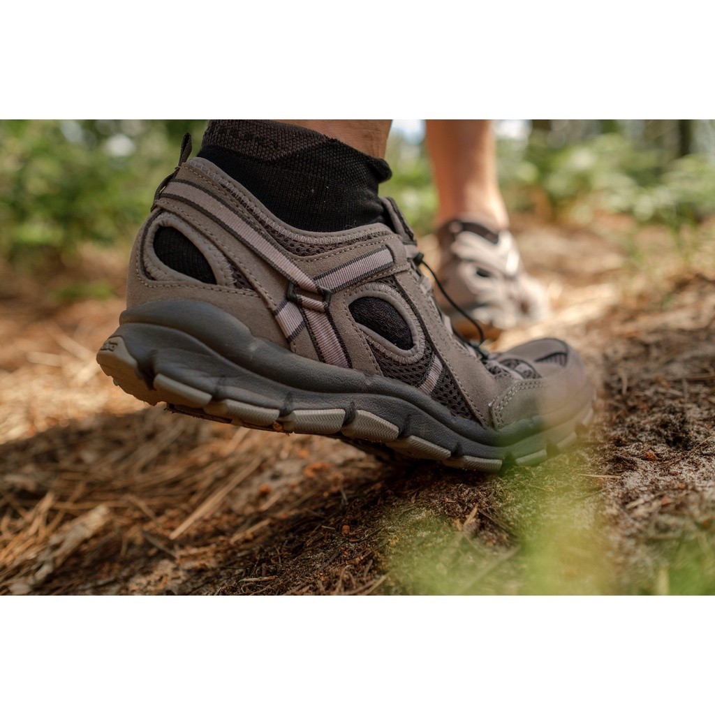 Mô tả Giày đi bộ vùng đồng bằng nh150 fresh cho nam xám DECATHLON quechua mã 8588708 - 8