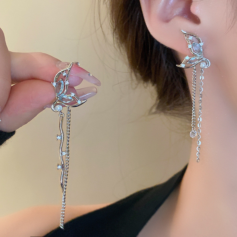 Bông Tai DREJEW Hình Bướm Đính Đá Zircon