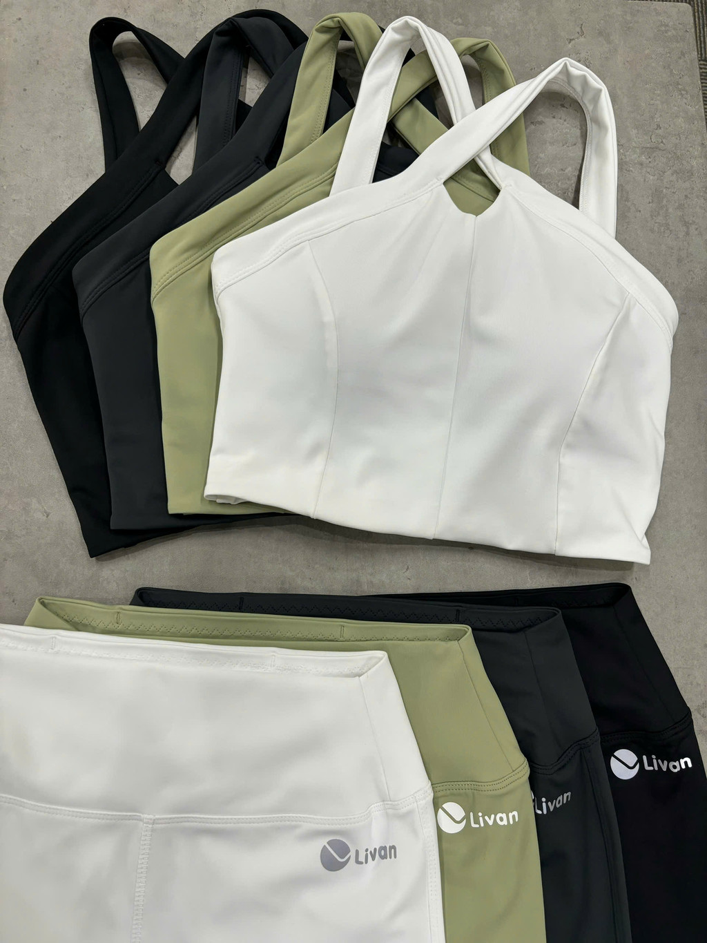 Mô tả Bộ Tập Yoga Nữ, Bộ Tập Gym Nữ LV24N01F503 Nữ Áo Croptop Kèm Đệm Rời & Quần Ống Loe Livan Sport, Set Tập Yoga Quần Dài - 10
