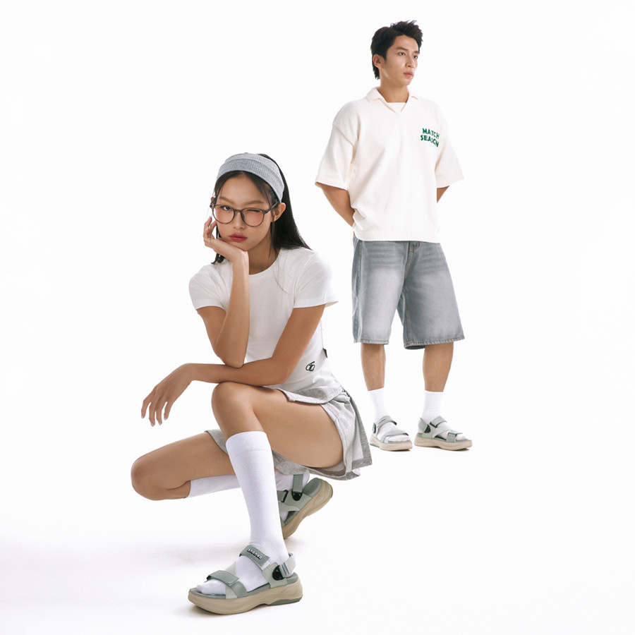 Mô tả Giày Sandals Nam Nữ SHONDO F8B Êm, Thời Trang Thích Hợp Đi Làm, Đi Học Chơi Màu Xám Be F8B2025 - 1
