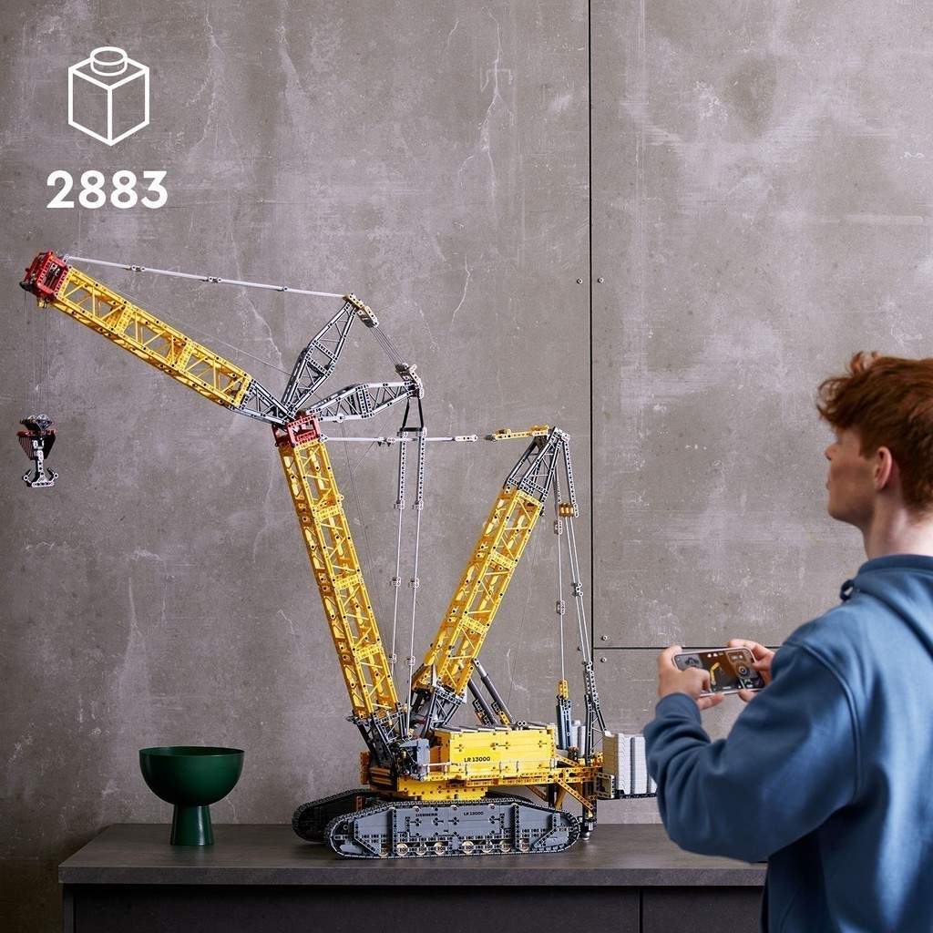 Mô tả LEGO TECHNIC 42146 Đồ chơi lắp ráp Xe Cần Cẩu Liebherr Crawler Crane LR 13000 (2883 chi tiết) - 2