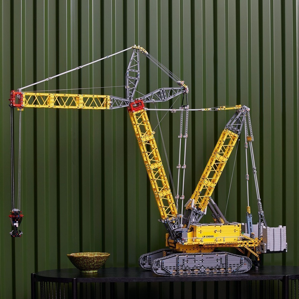 Mô tả LEGO TECHNIC 42146 Đồ chơi lắp ráp Xe Cần Cẩu Liebherr Crawler Crane LR 13000 (2883 chi tiết) - 7