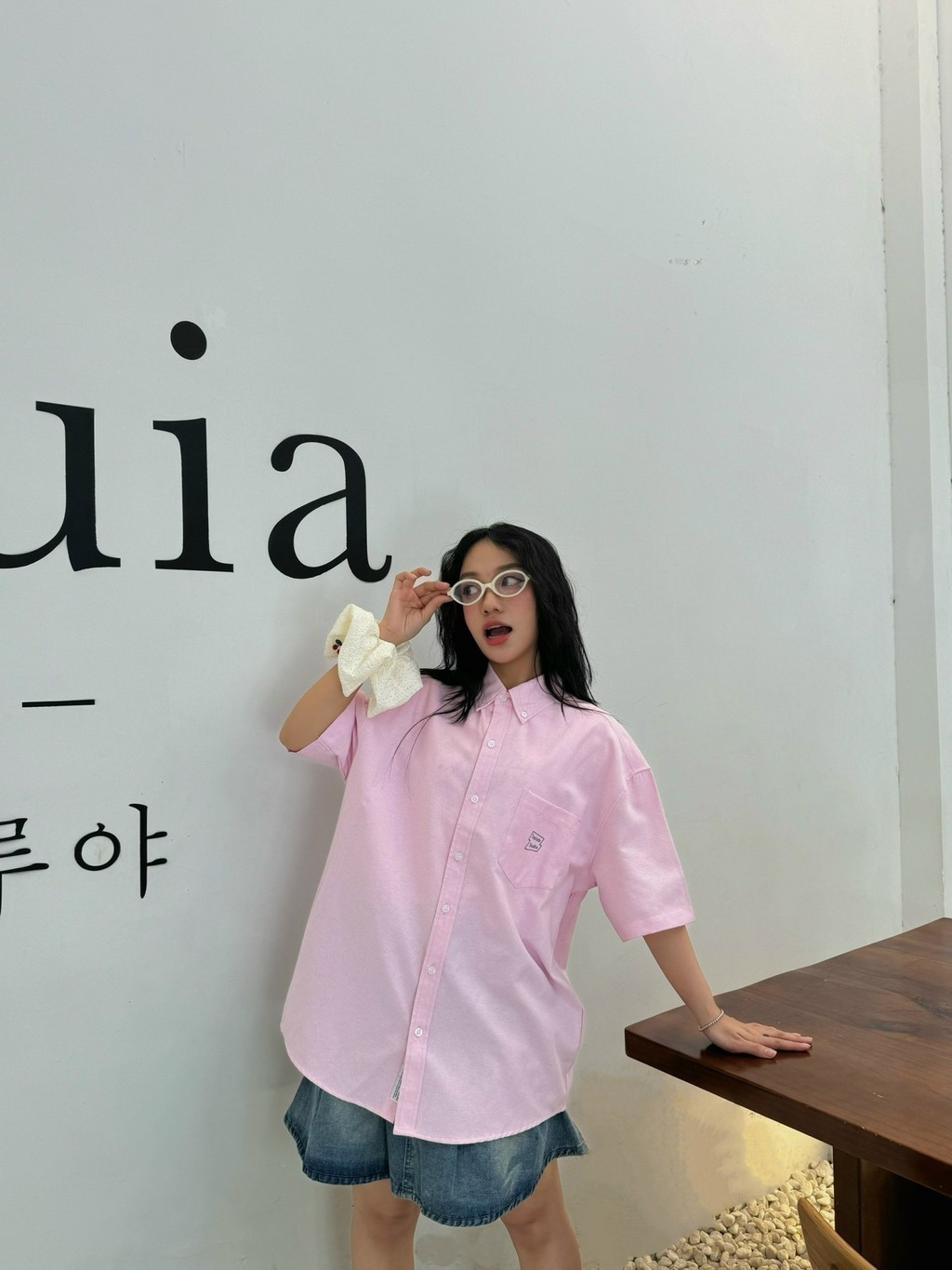 Mô tả Áo Sơ Mi Tay Ngắn Teelab Eco Oxford Signature Logo Unisex Form Oversize Local Brand SS068 - 2