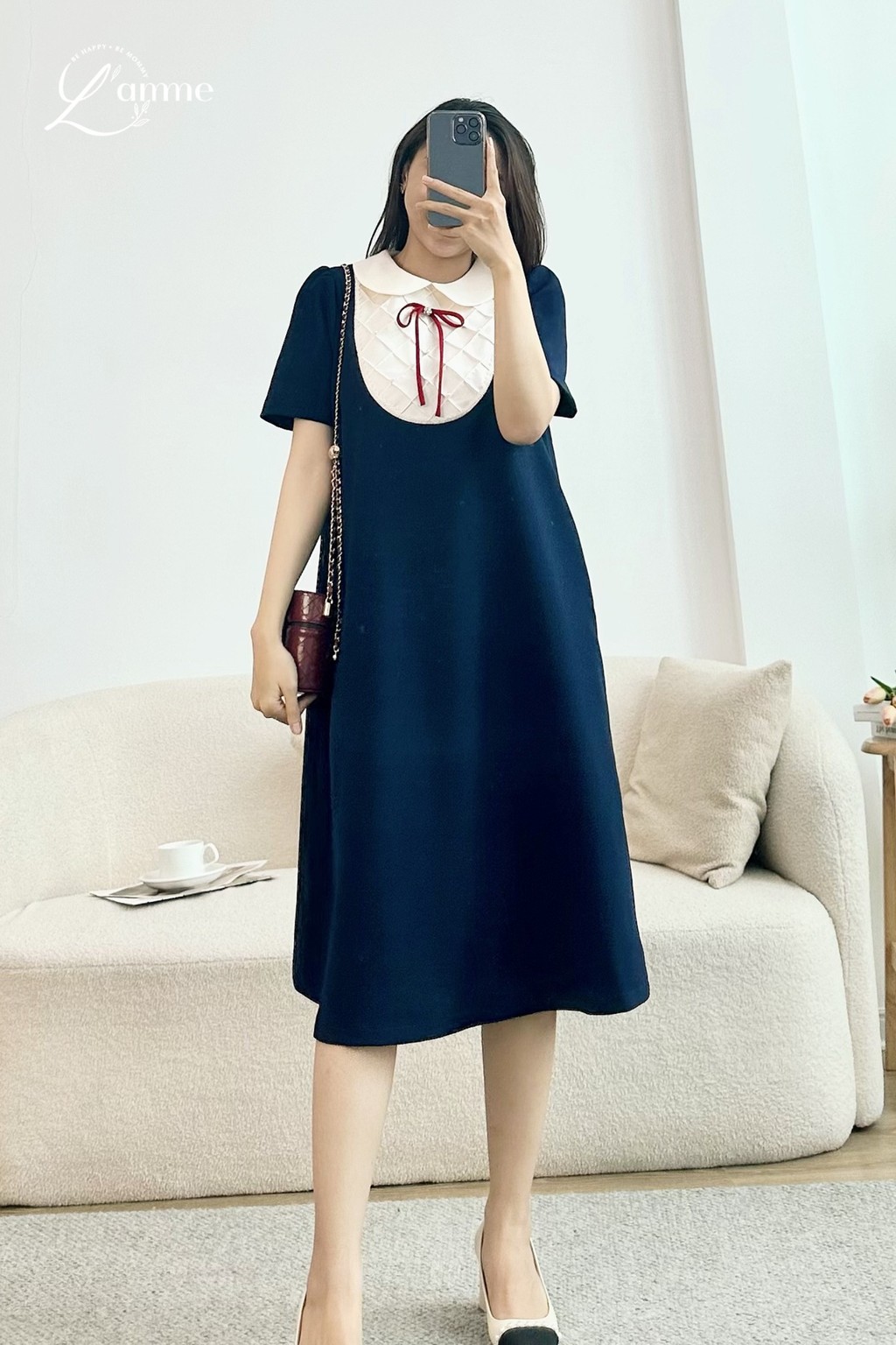 Mô tả Váy bầu RUBIE DRESS phối nơ đính, yếm hình đan chéo kiểu dáng basic giấu bụng thiết kế by L'amme - 1