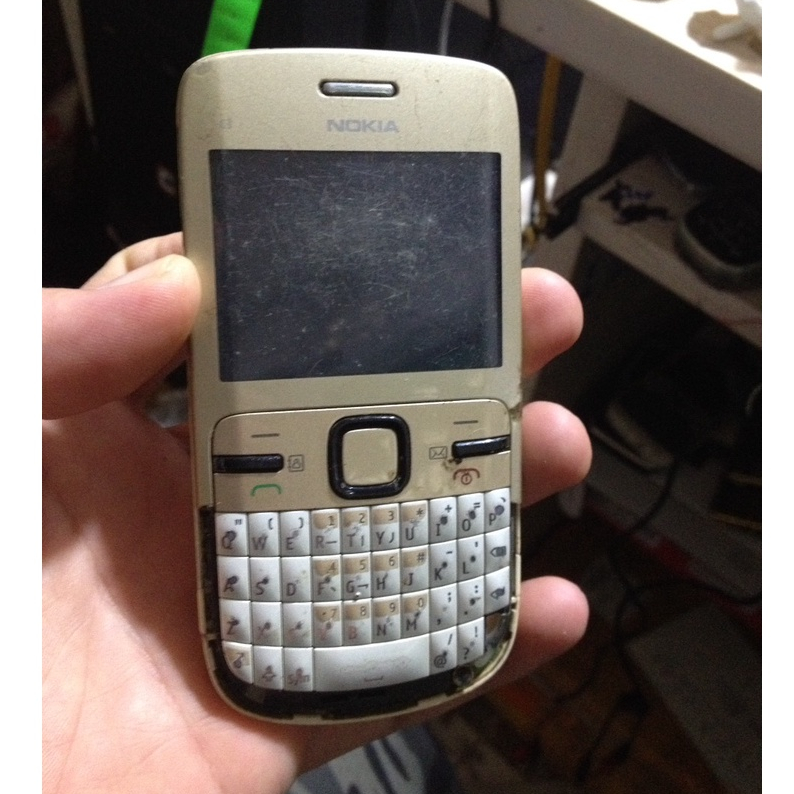 Xác NOKIA C3-00 khởi động còn rung, không lên màn, máy không bin, không ...