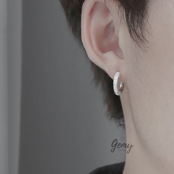 Khuyên tai tròn nam bạc nguyên chất màu đen trắng Spotlight unisex (1 chiếc) | GEMY SILVER KN73
