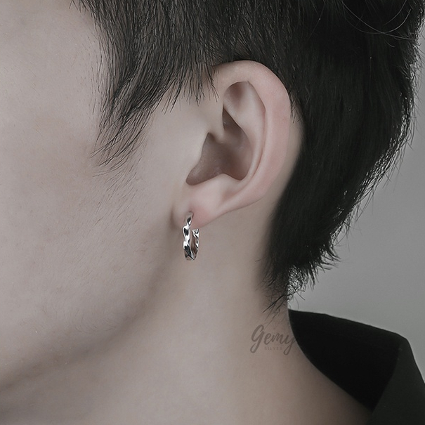 Khuyên tai nam tròn bạc S925 xi bạch kim trơn xoắn đơn giản unisex Ali 3 | GEMY SILVER KN81