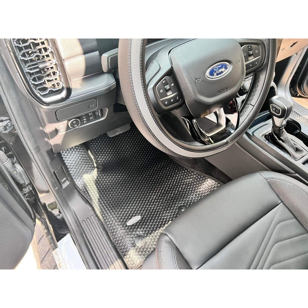 Thảm lót ô tô KATA cho xe Ford Everest (2023 -2025)- Khít với sàn, Chống thấm, Không mùi, Không ẩm mốc