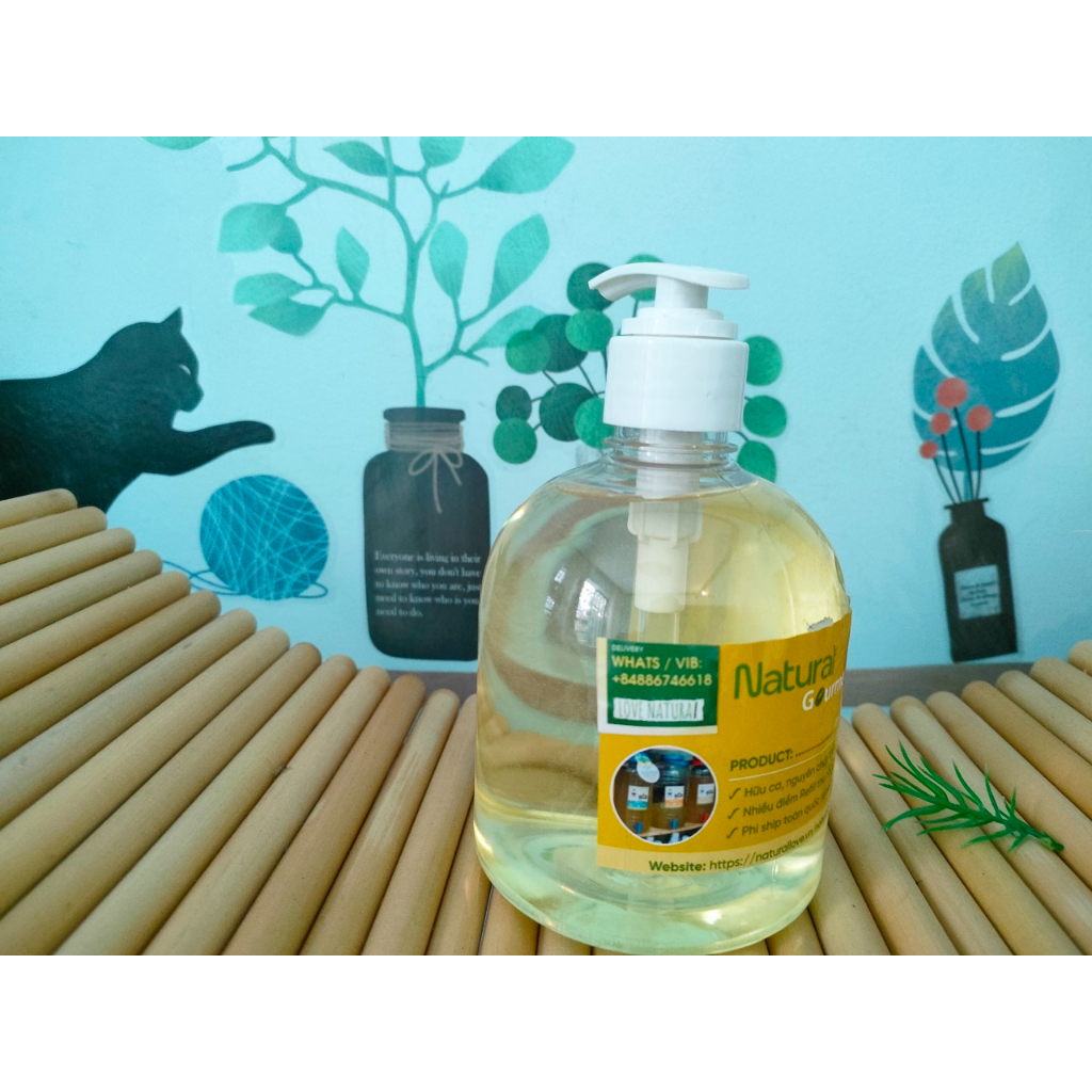 Sữa tắm khô nhanh gọn cho chó mèo mùa đông, đi du lịch, tiện dụng (chai xịt - dry shower gel for pet)