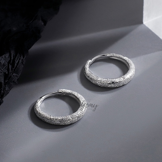 Khuyên tai nam tròn bạc 925 hoạ tiết nhám kim tuyến Galaxy unisex (1 chiếc) | GEMY SILVER KN63
