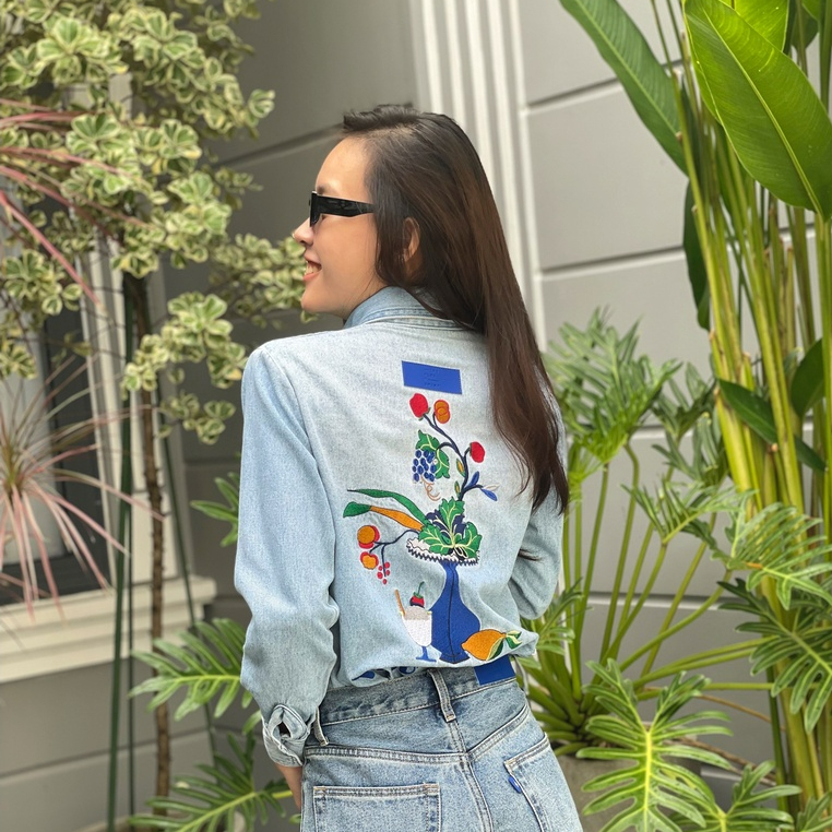 TheBlueTshirt - Áo Khoác Jeans Nữ Thêu Hoạ Tiết - Denim Dreaming Jacket - Embroidery Art
