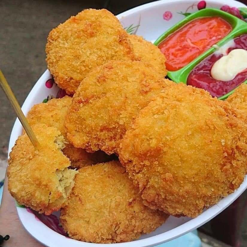 Bánh gà mọng nước thơm ngon ️Tmart- Thực phẩm sạch | Shopee Việt Nam