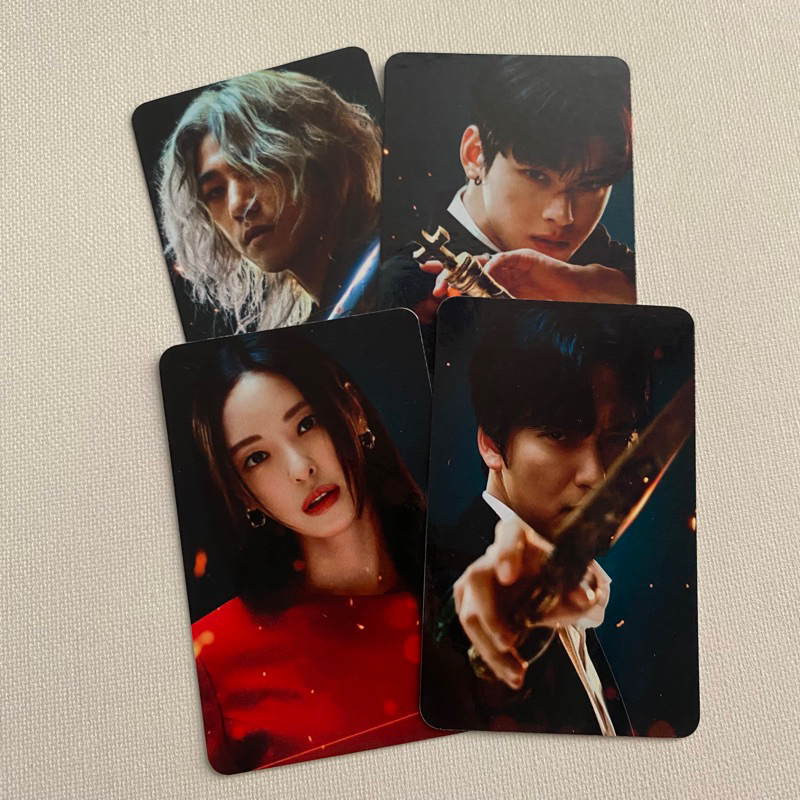 card bo góc phim island (Hòn đảo ma quái)