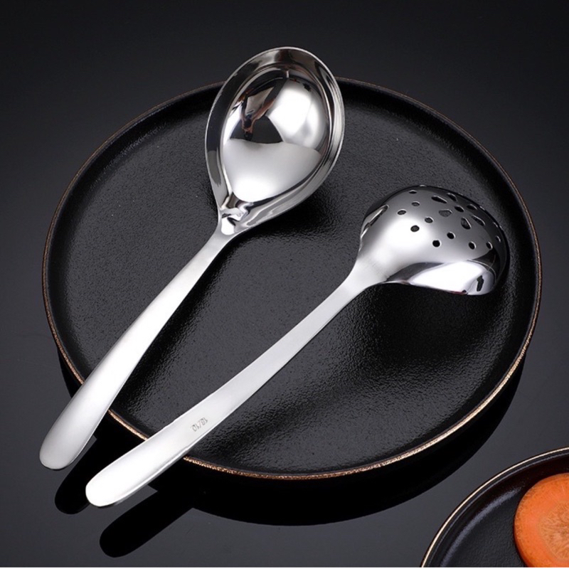 Muôi múc canh inox 18/10 (304)muôi lỗ kích thước 24.5cmx 7.5cm