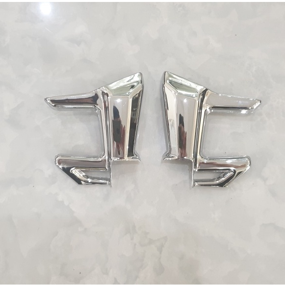 Product image Ốp trang trí xe YMH Jupiter Fi 2013->2024 mạ crom Artistar Gác chân