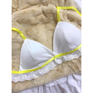 #245 Bộ đồ lót, áo bralette không gọng cotton thông hơi phối vàng