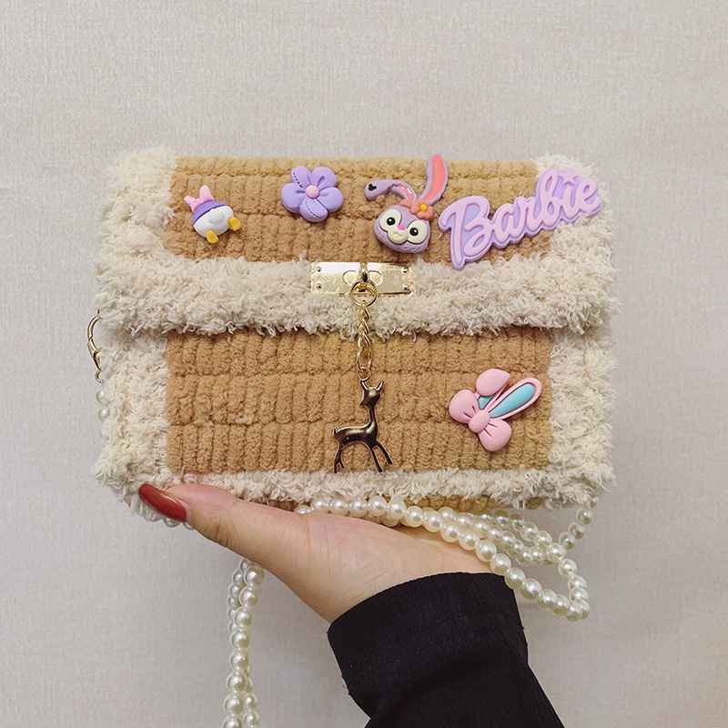Túi handmade tự đan, túi len đeo chéo tự đan gắn charm xin xắn dễ ...