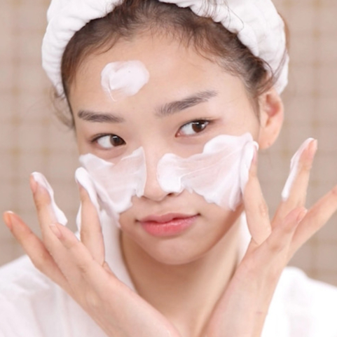 Sữa Rửa Mặt Ngừa Mụn Reihaku Hatomugi Facial Foam Tuýp 130g
