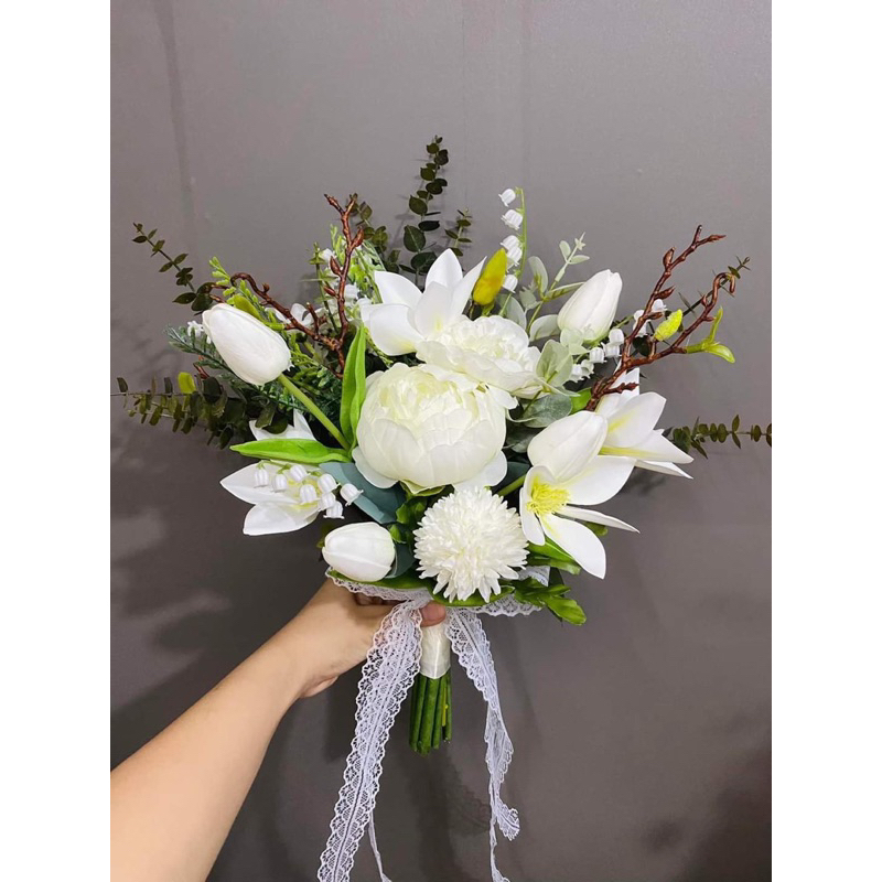 hoa cầm tay cô dâu