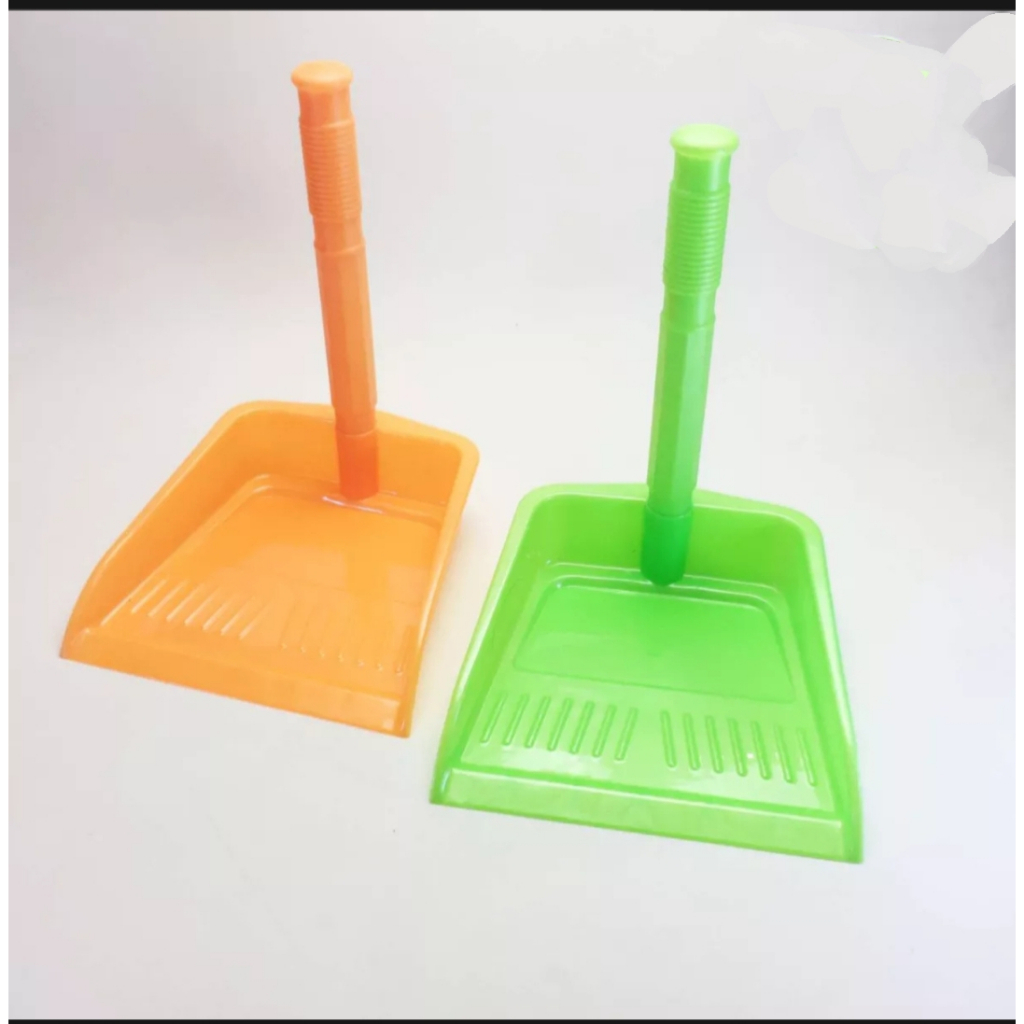 Hốt rác cán nhựa - Ki Hốt Rác Cán Dài - Ngắn Nhựa Xúc Rác Nhựa | Shopee ...