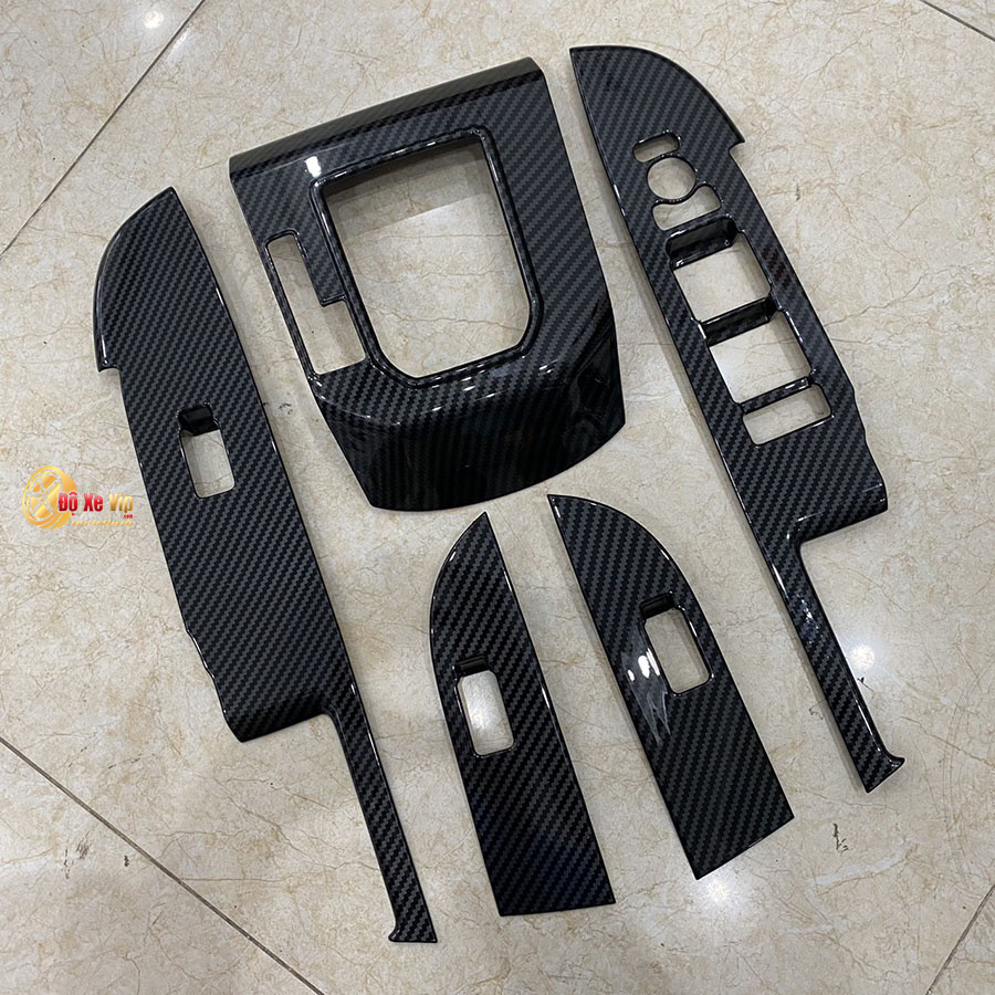 Ốp nội thất carbon Toyota Raize, Chất liệu carbon cao cấp, bảo vệ nội thất an toàn trẻ nhỏ