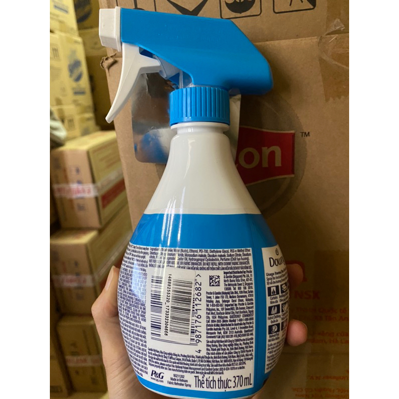 Xịt Vải Downy Hương Nắng Mai , hương đam mê hoặc hương Huyền bí Chai 370ml