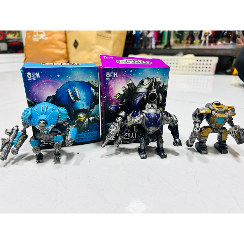 Đồ chơi Mô hình Coyote Tango (Tango Wolf) Pacific Rim size Mini Hàn ...