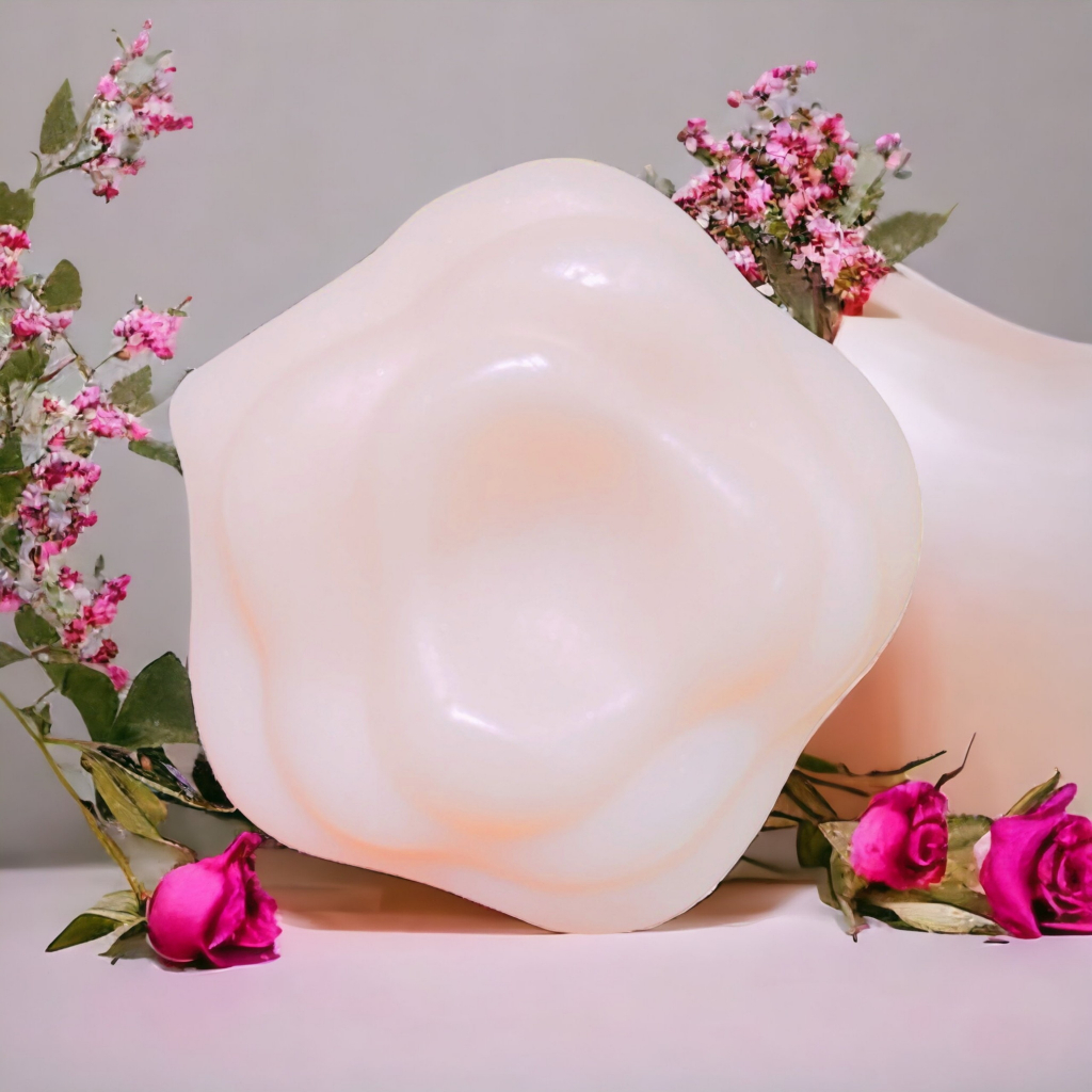 Xà Phòng Tắm Dành Cho Ngực Pelican Lovely Boob Care Soap (70g)