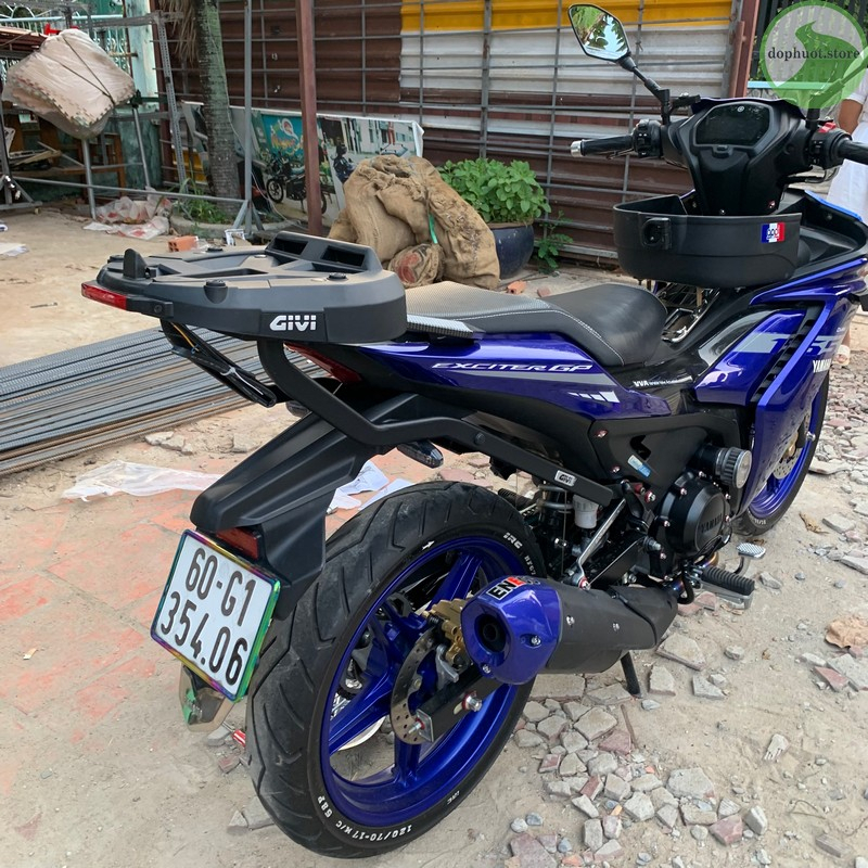 Baga cảng sau chịu lực GIVI HRX cho xe EXCITER 155 - Chính hãng