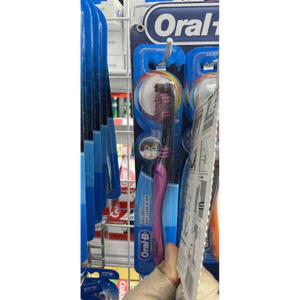 Bàn chải đánh răng Oral-B mềm Easy Clean Black (1 cây)
